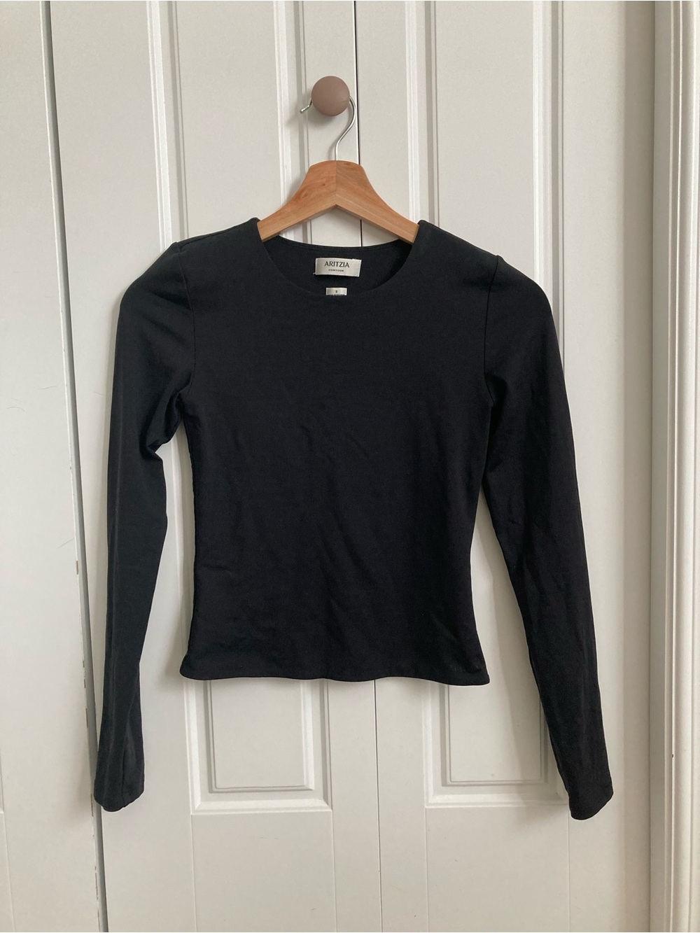 Aritzia Contour Black Splendid Crew Long-Sleeve